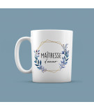 mug blanc avec une couronne écrit maitresse