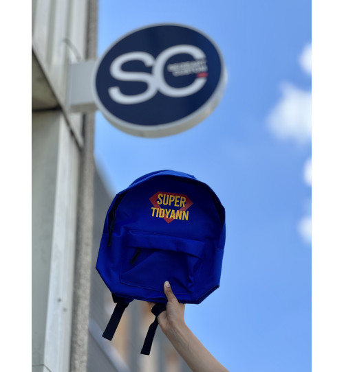 Pourquoi choisir des vêtements personnalisés pour votre établissement scolaire à la rentrée ?